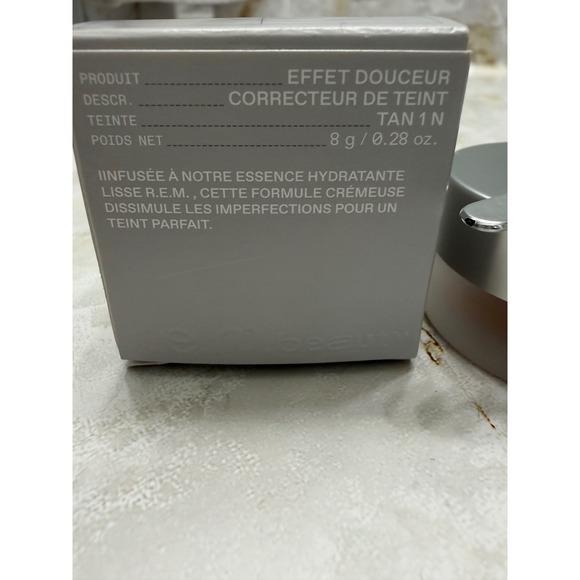 r.e.m. beauty Sweetener Concealer Tan 1 N Ariana Grande Makeup 0.28oz New Box - Picture 2 of 3